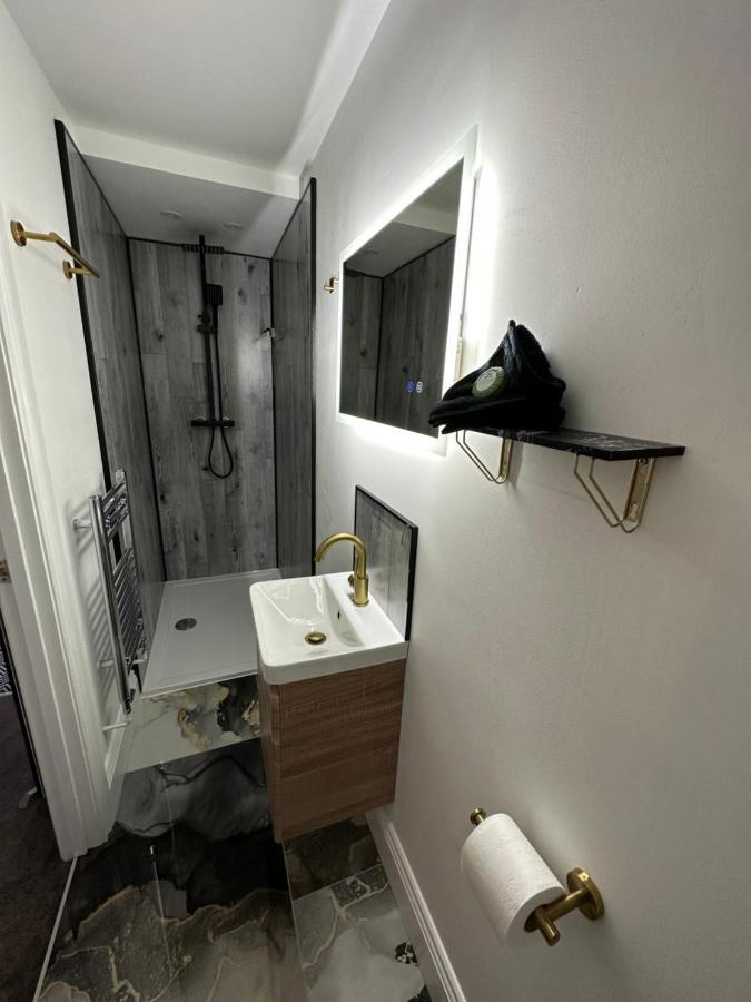 Boutique Nights Willow Aparthotel *