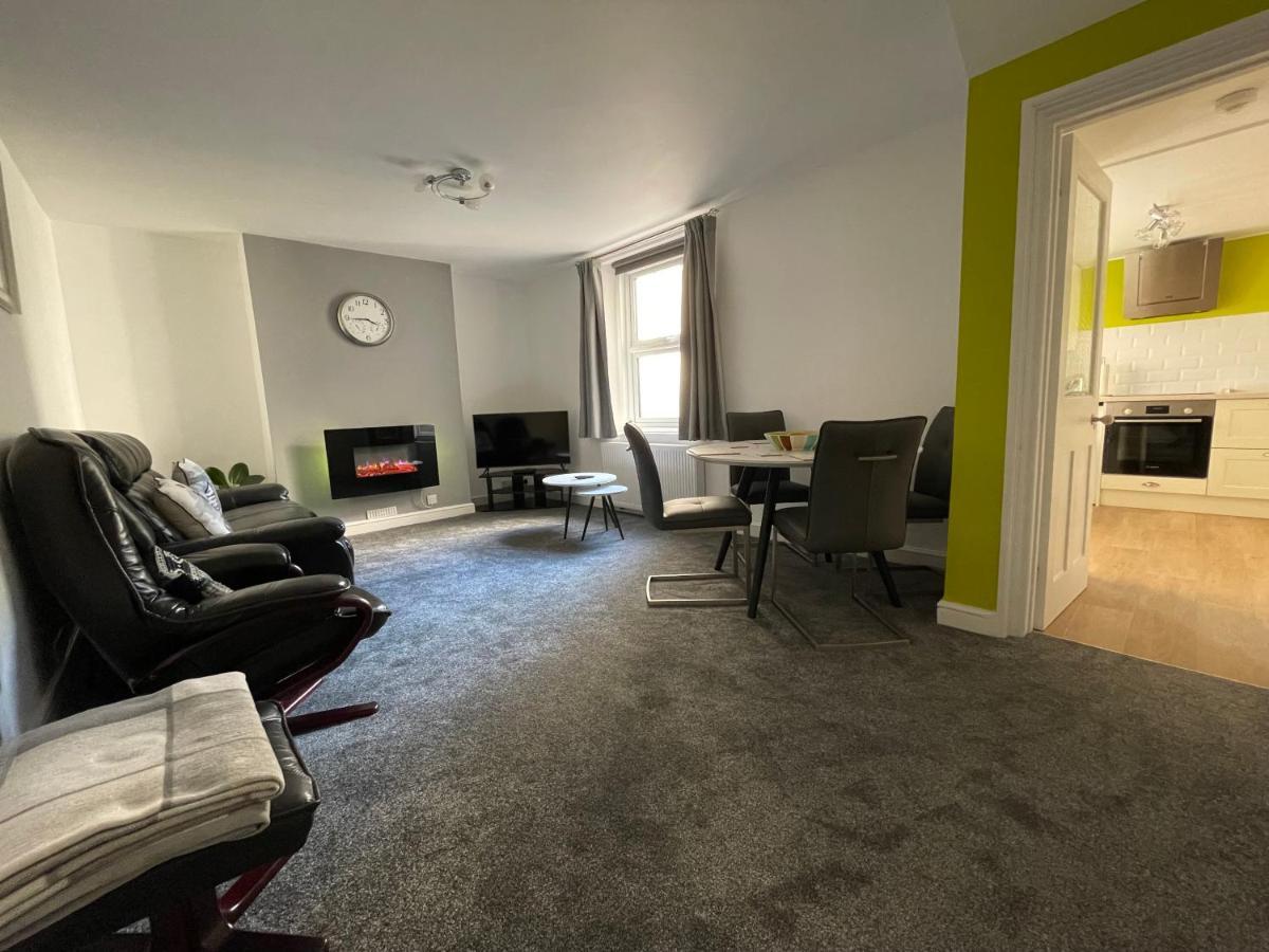 Garden Flat In 'little Chelsea' Eastbourne