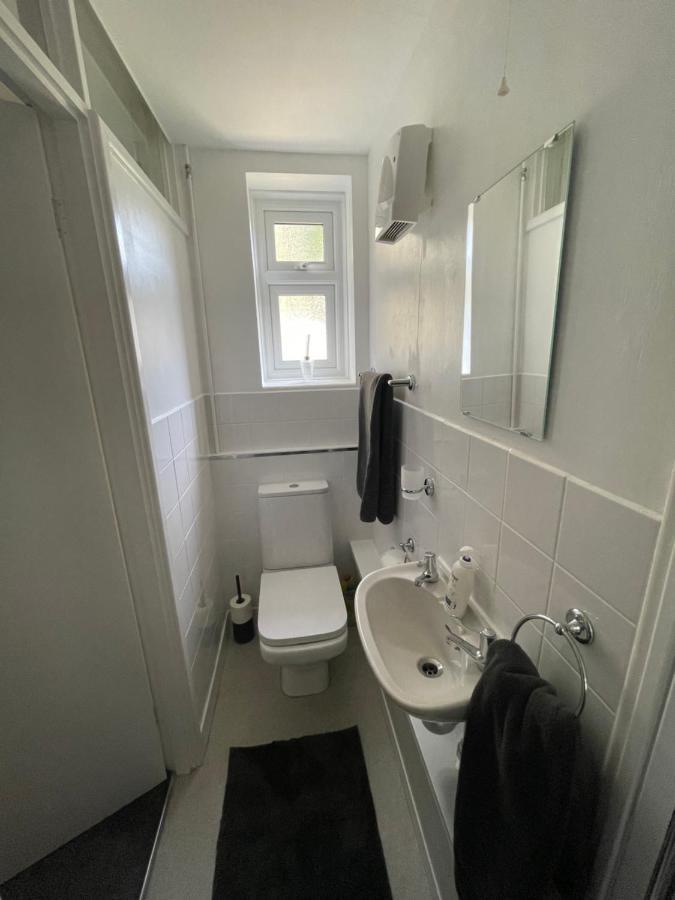Garden Flat In 'little Chelsea' Apartment