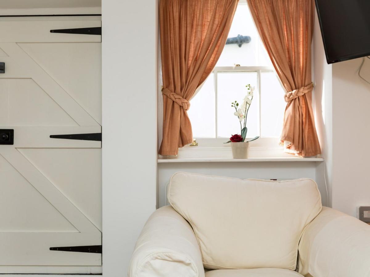 Holiday home 2 Bed In Ehc20 *