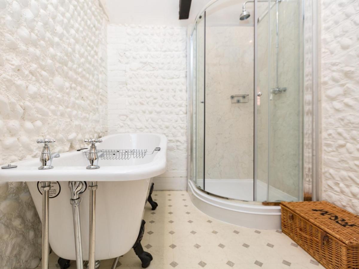 2 Bed In Ehc20 Holiday home Eastbourne