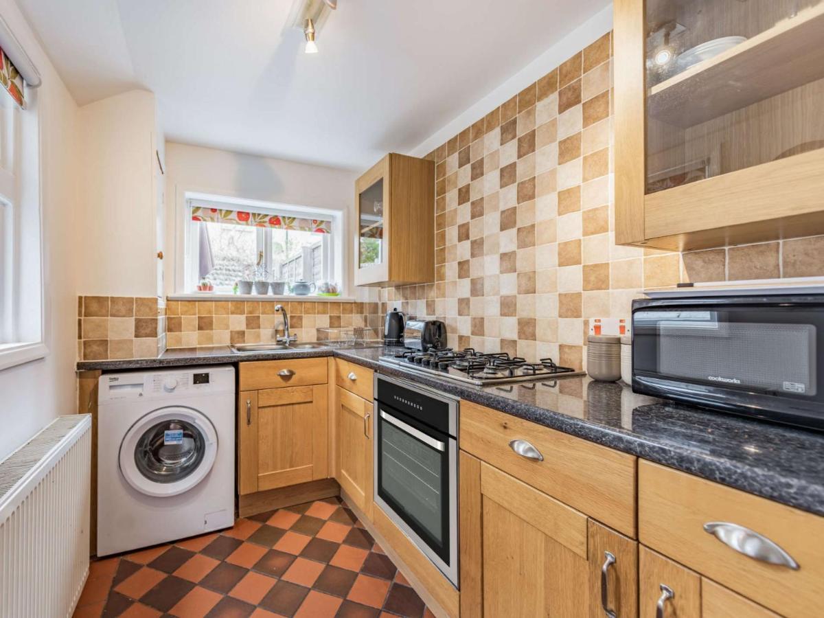 2 Bed In Ehc06 *