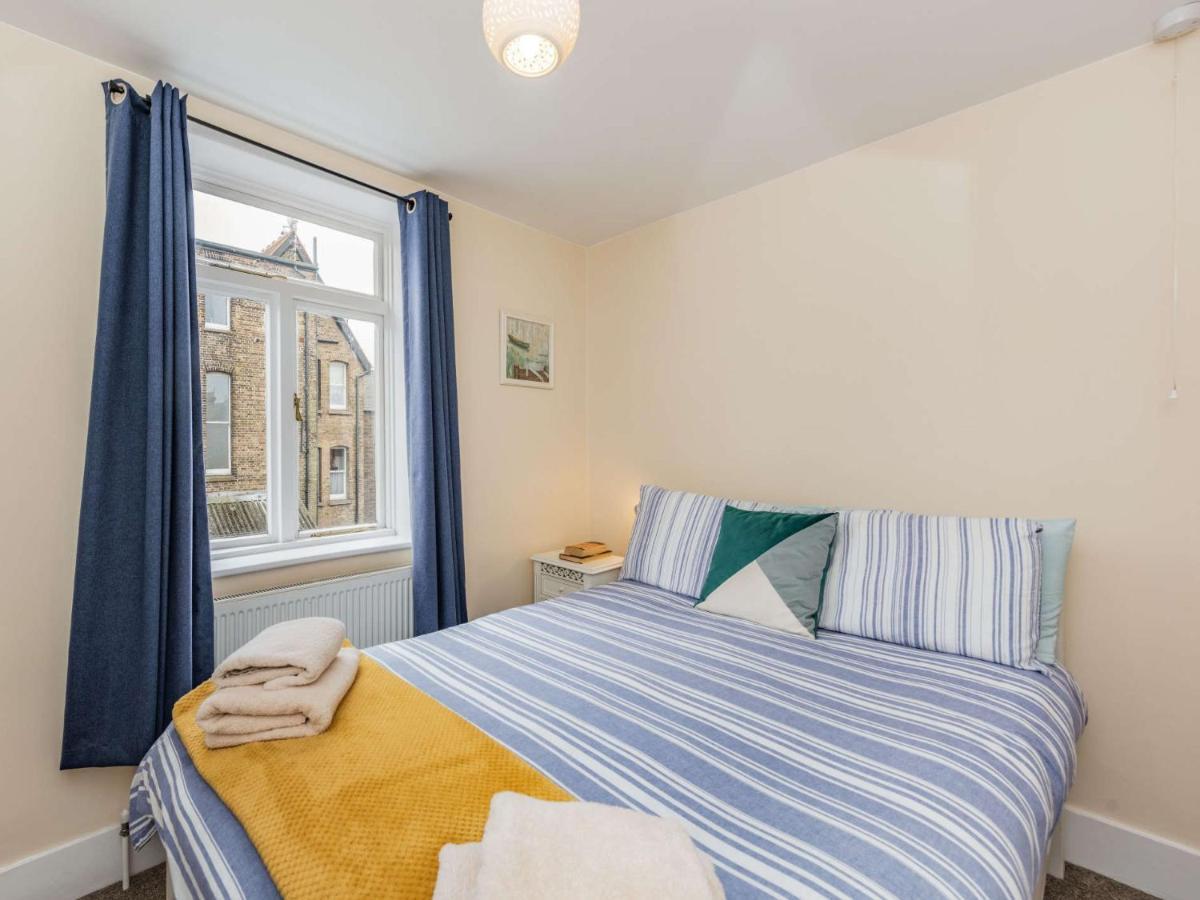 2 Bed In Ehc06 Holiday home *