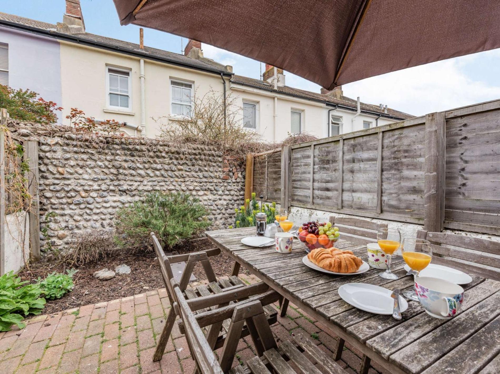 2 Bed In Ehc06 Holiday home Eastbourne
