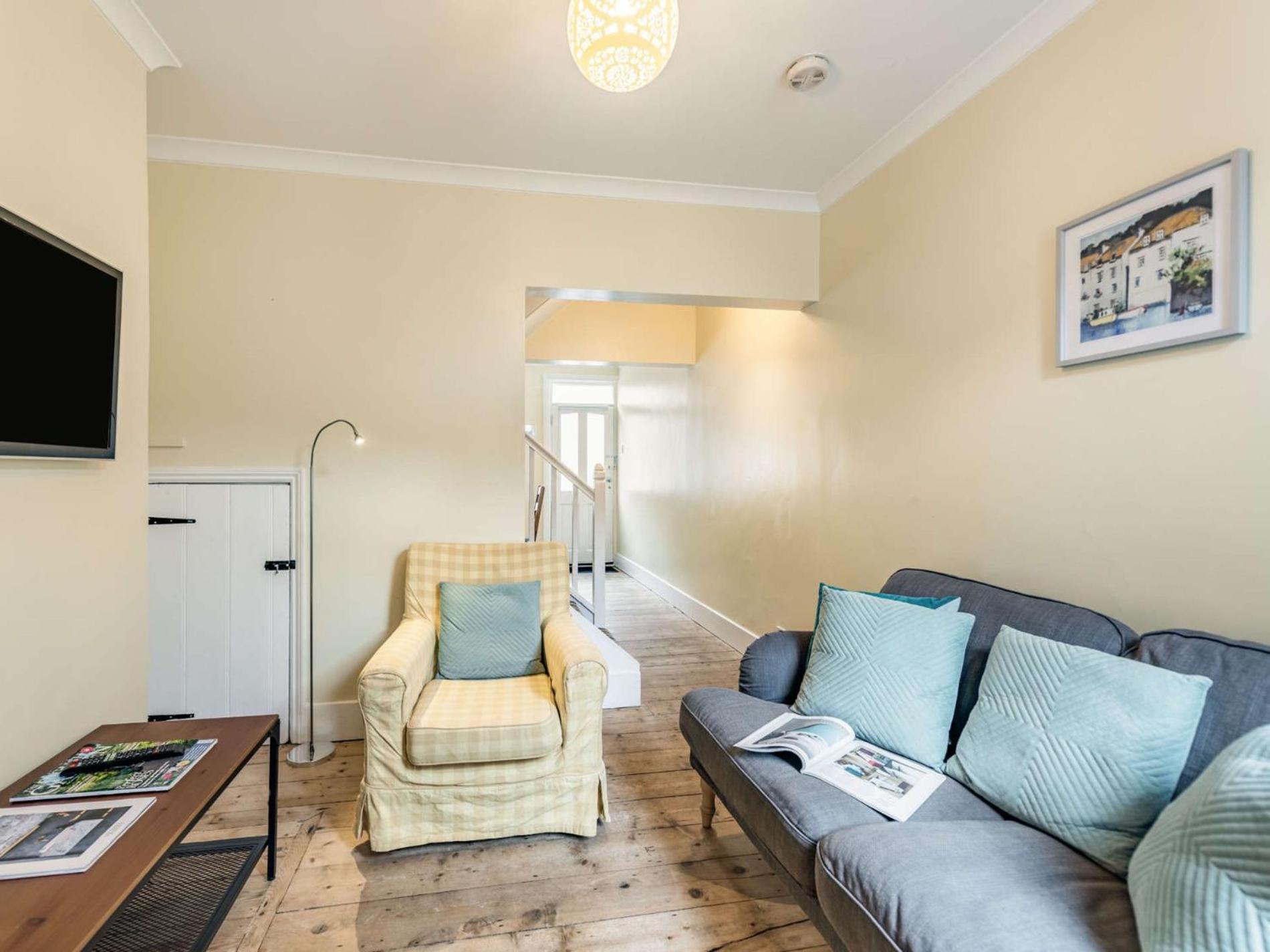 2 Bed In Ehc06 *