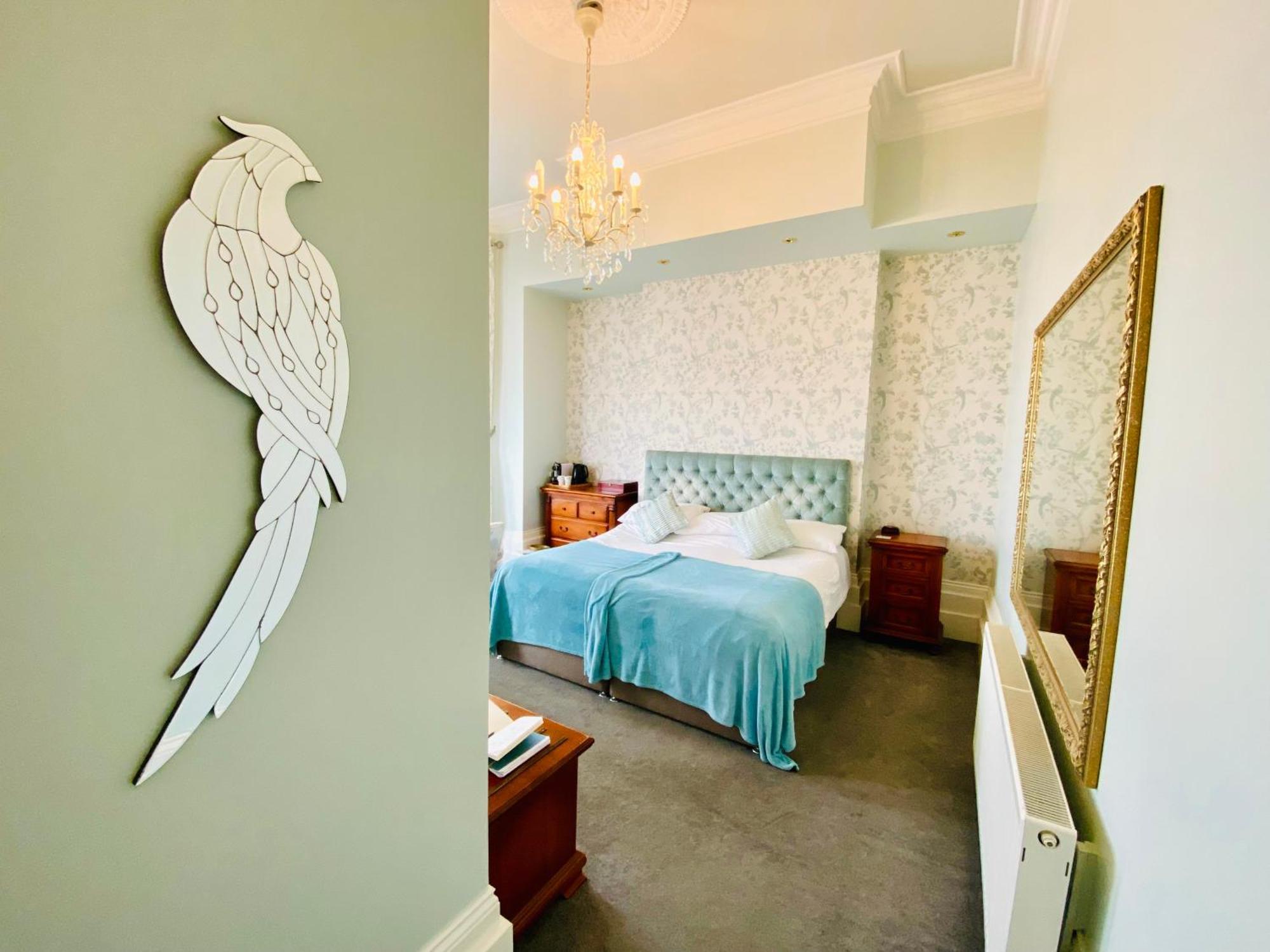 Hotel East