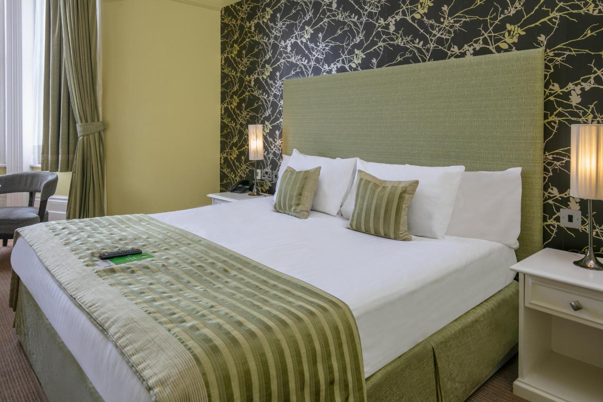 Western York House 3*