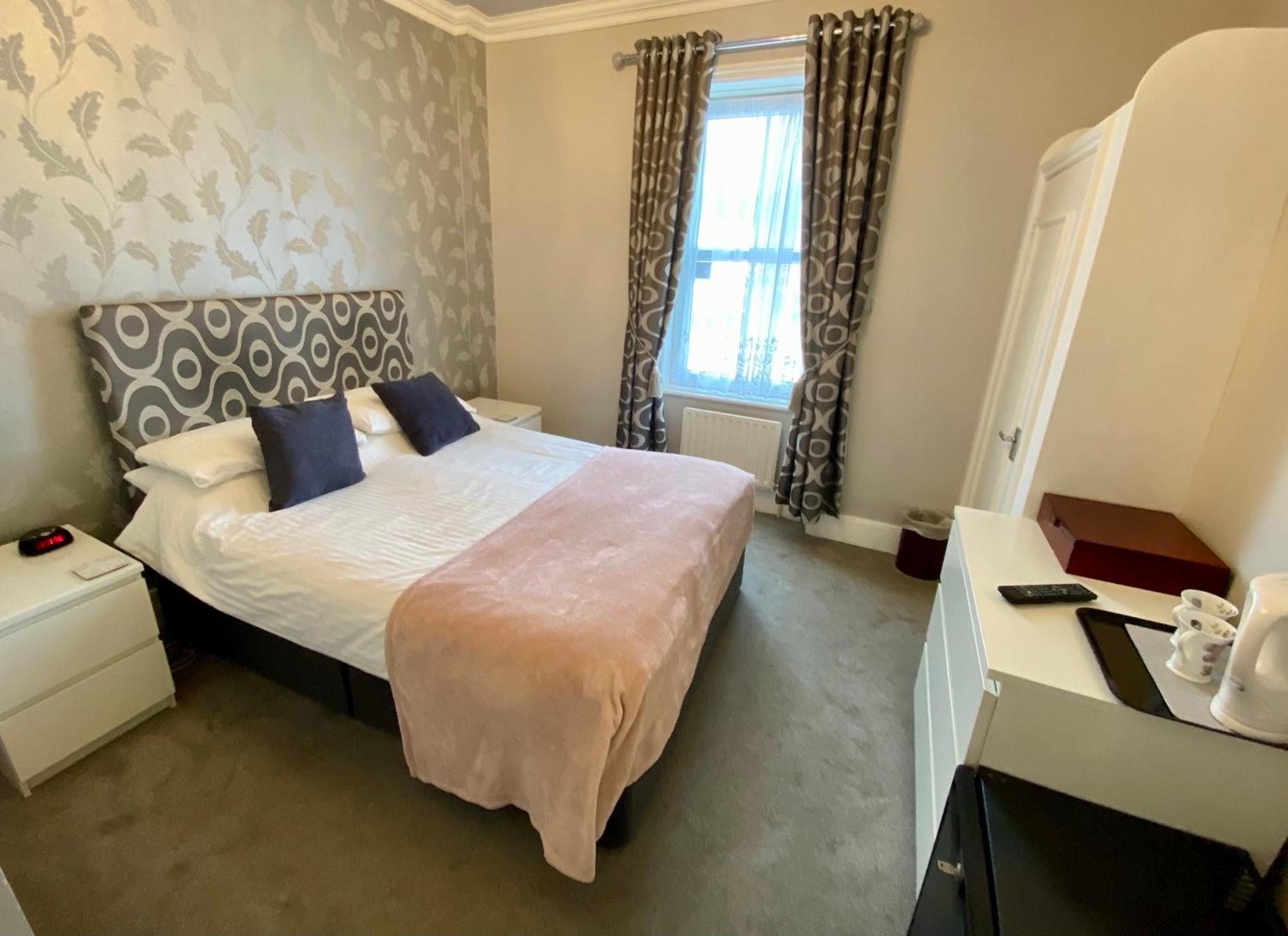 East Hotel 3*