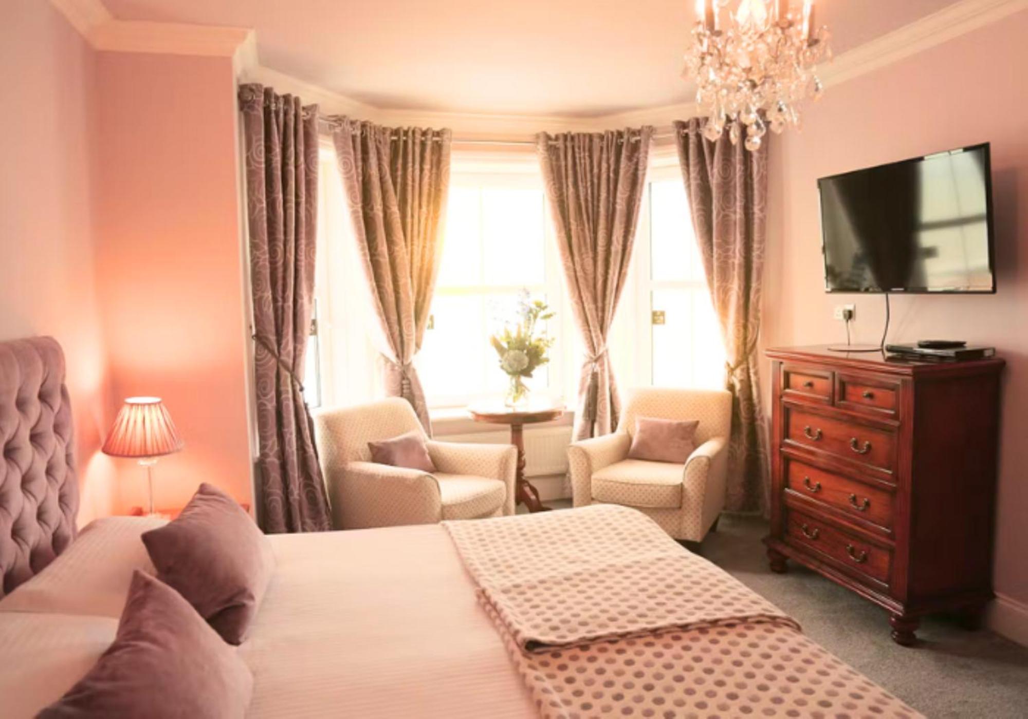 Hotel East