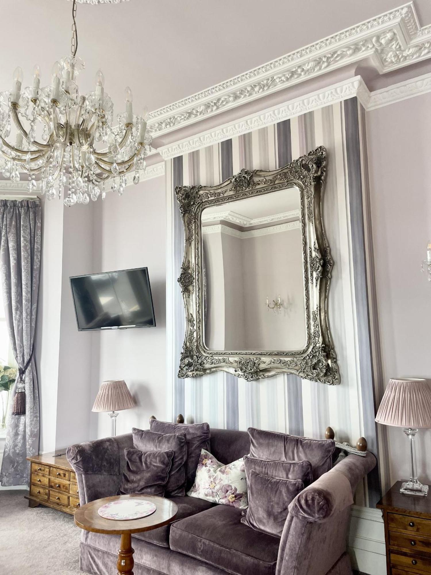 East Hotel 3*