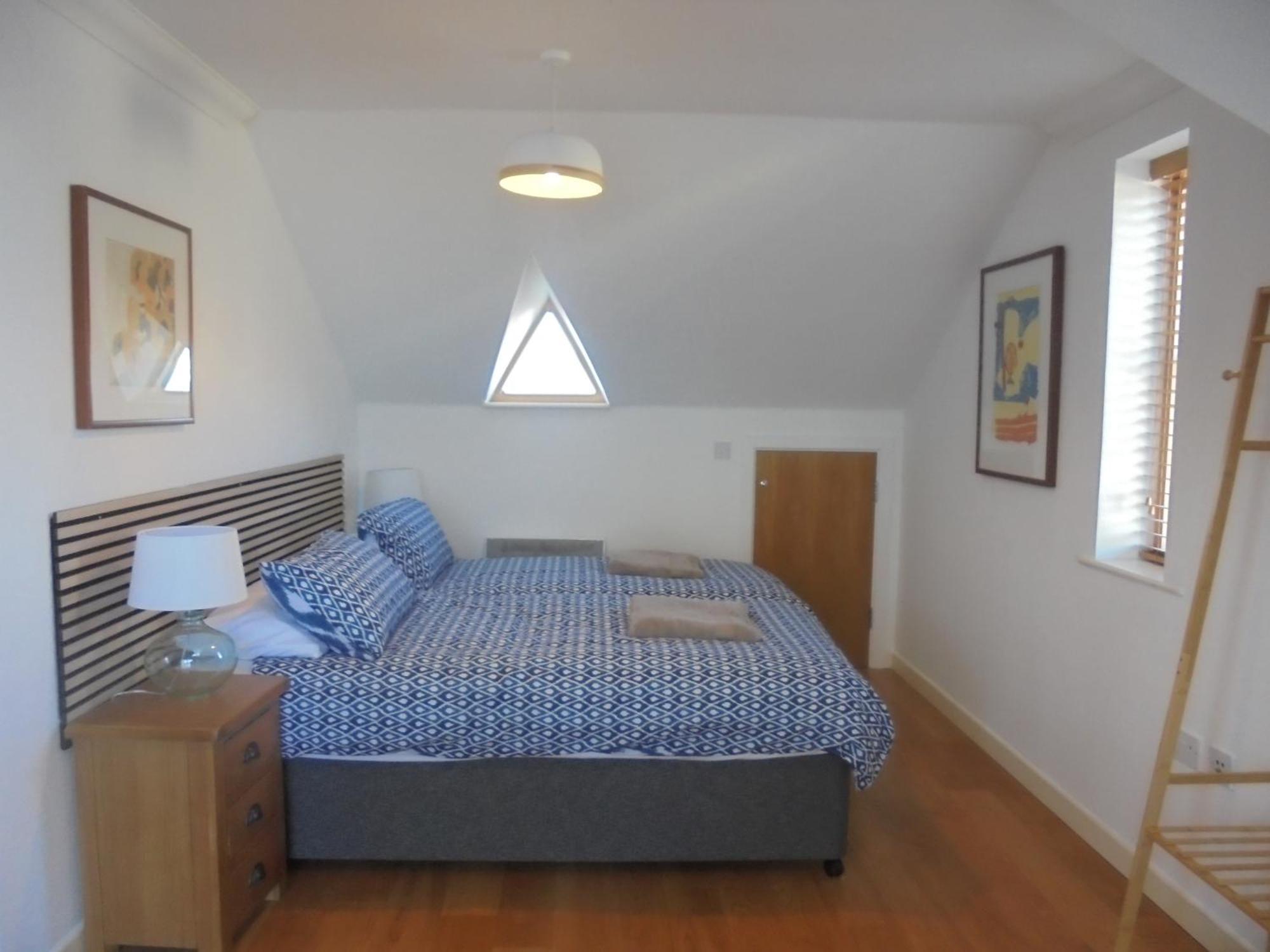 Millgrove House Apartment