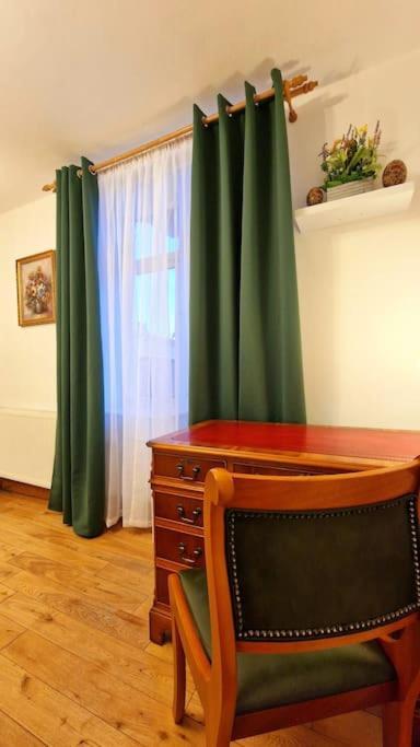 The Three Musketeers, Porthos Apartment Eastbourne