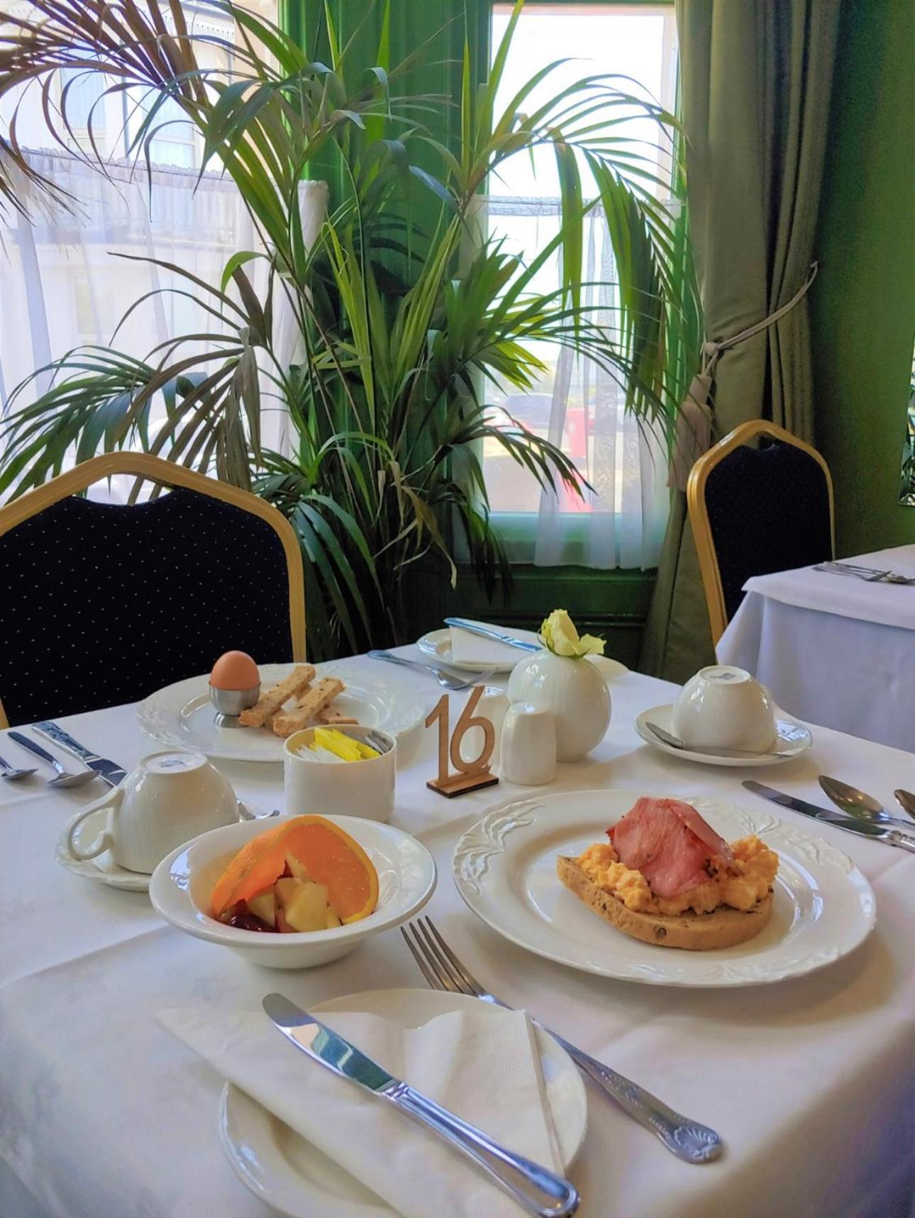 Hotel The Chatsworth 5*