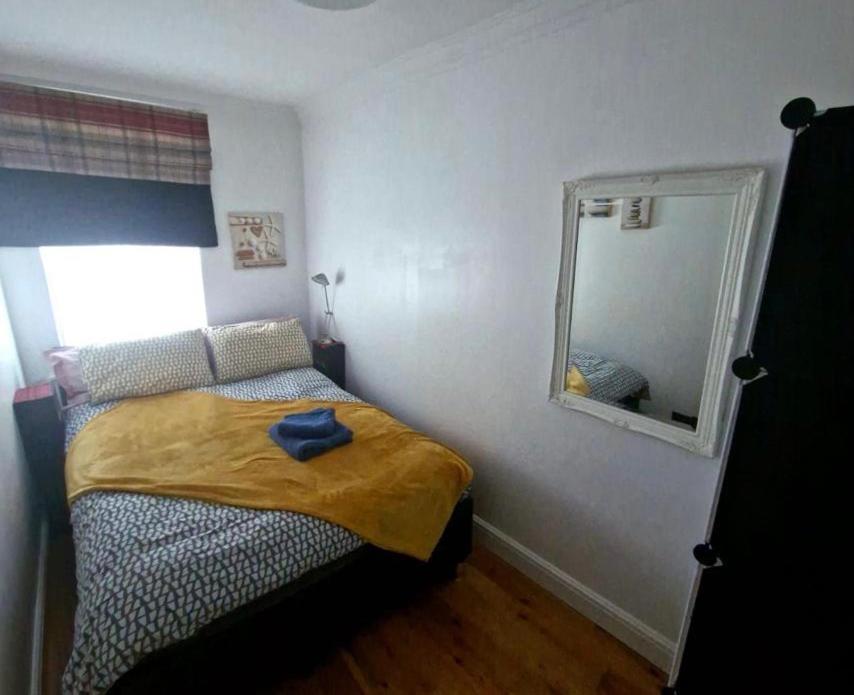 Skippers View Sunny Balcony Apartment Eastbourne