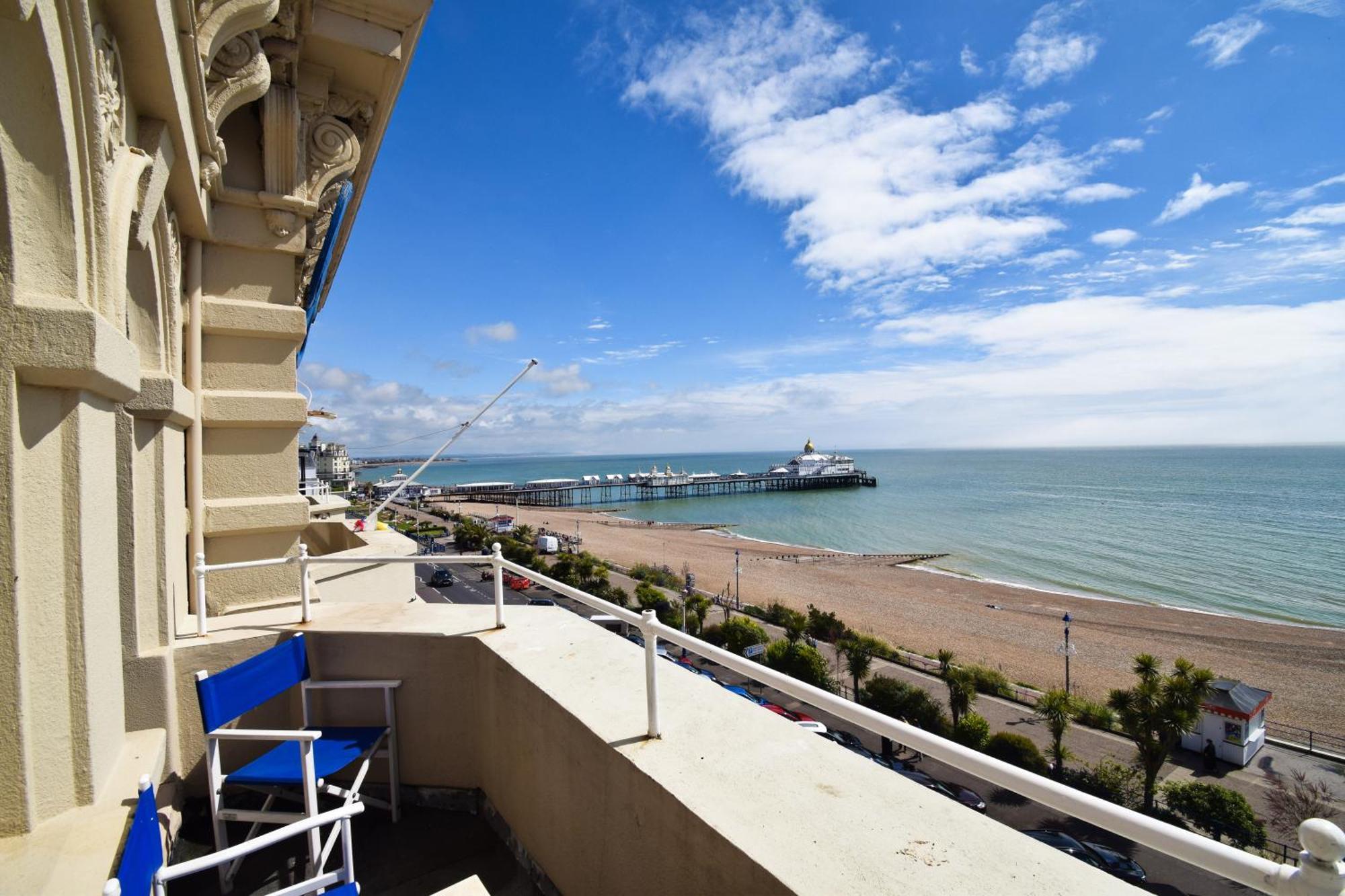 The Chatsworth 5* Eastbourne