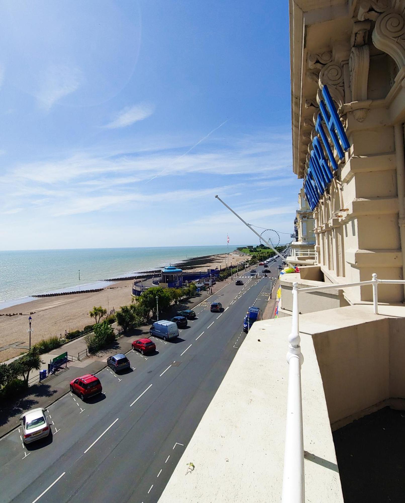 The Chatsworth 5* Eastbourne