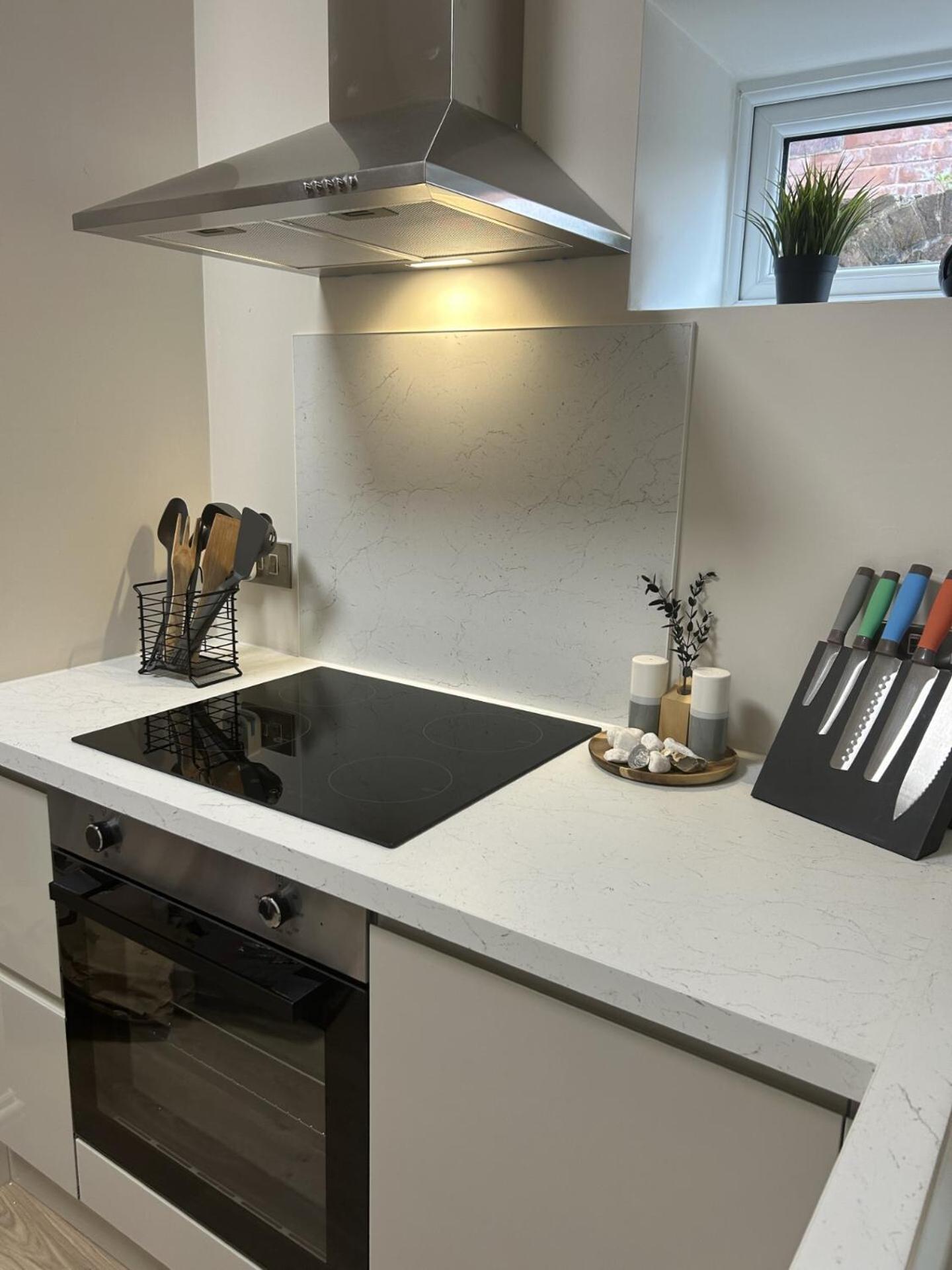 Apartemen Treetop View Cosy Getaway In Eastbourne, Free Parking, Short And Long Stays,