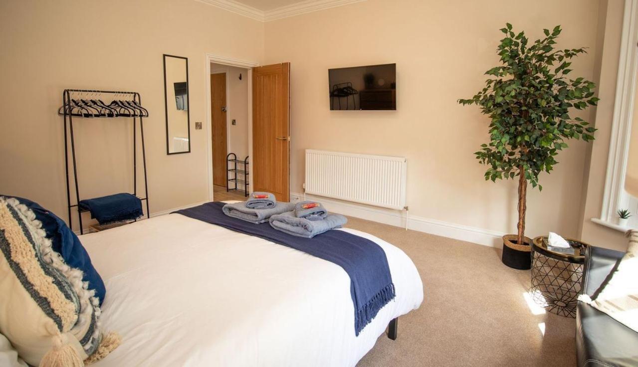 Apartemen Treetop View Cosy Getaway In Eastbourne, Free Parking, Short And Long Stays, Eastbourne