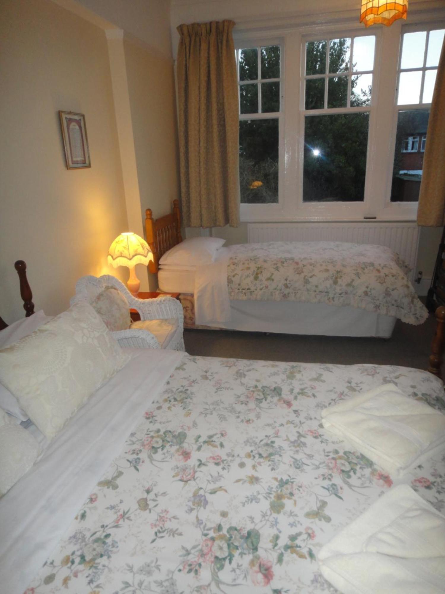 Bed & Breakfast Beachy Rise 3*