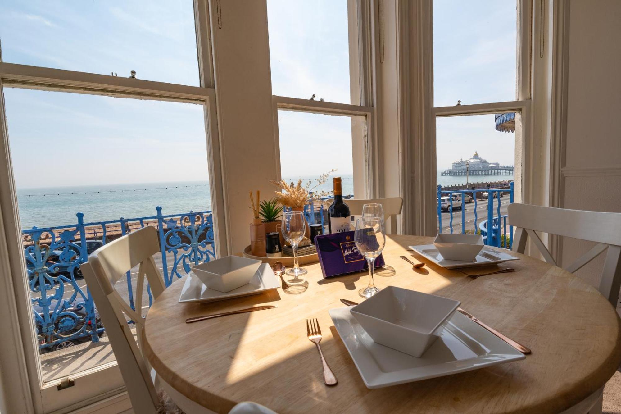 Sea View Retreat *