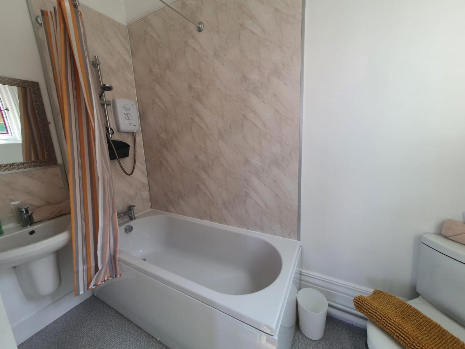 Silverdale Holiday Apartments Apartment *