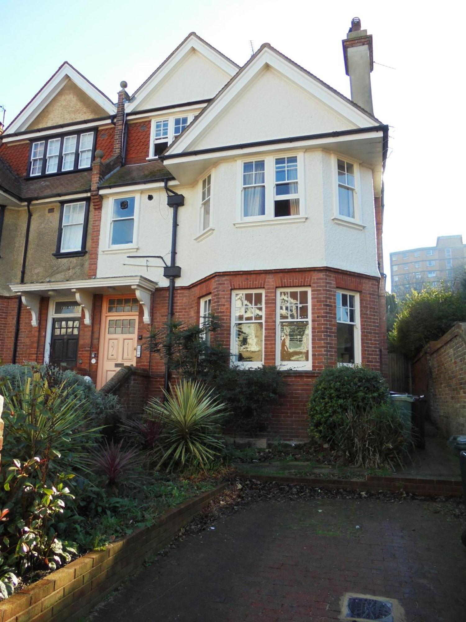 Silverdale Holiday Apartments *
