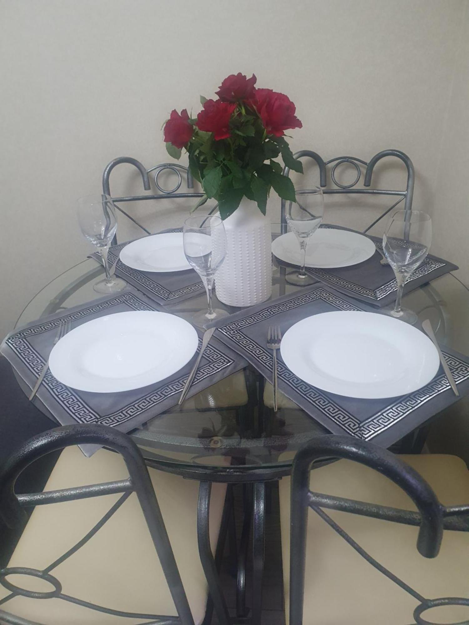 Apartemen Modern Garden Flat Close To