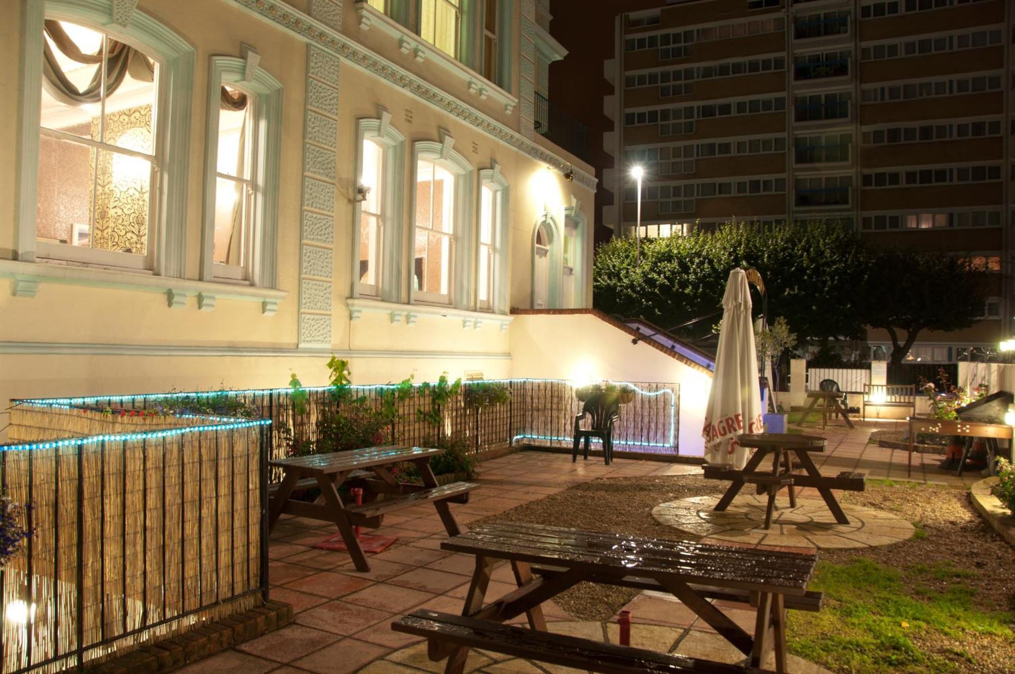 Vernon Hotel