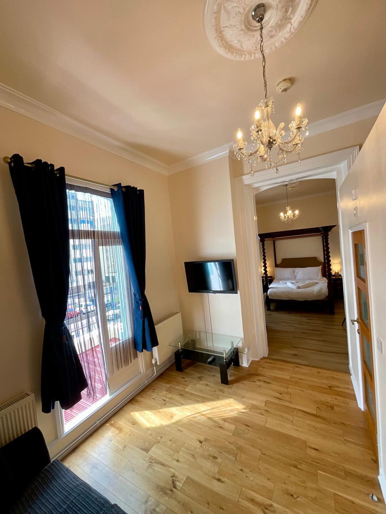 Vernon 4* Eastbourne