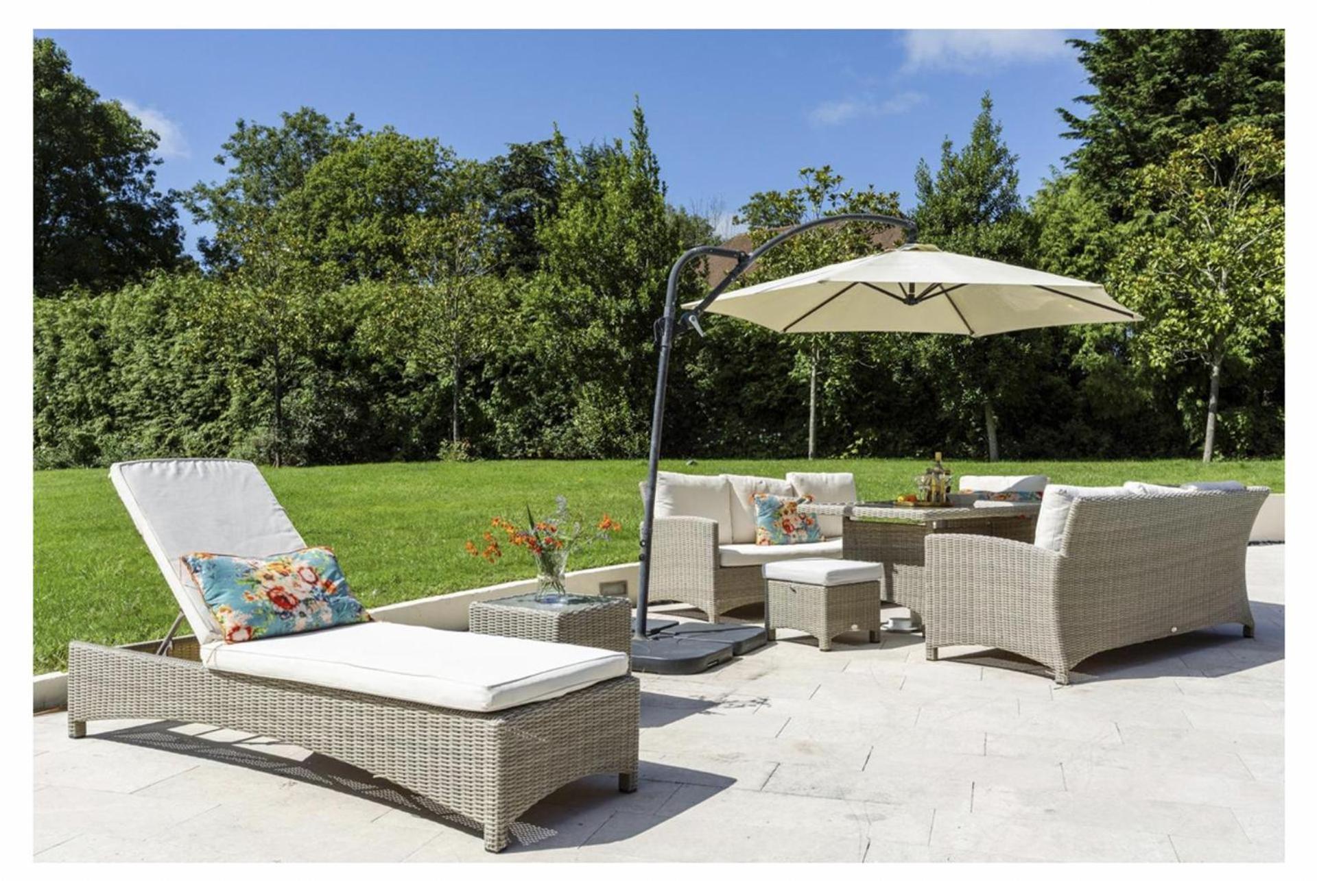 Villa Sleeps10 18-parking-garden-pool-hottub-balcony Eastbourne