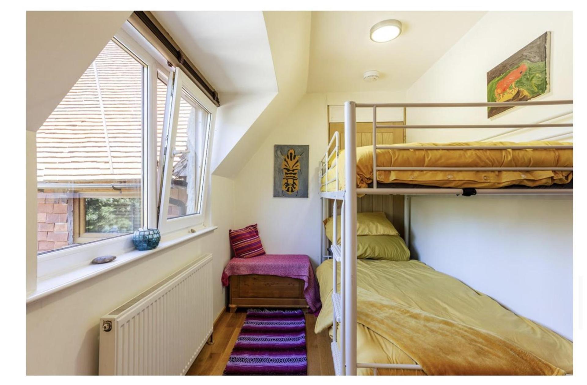 Sleeps10 18-parking-garden-pool-hottub-balcony * Eastbourne
