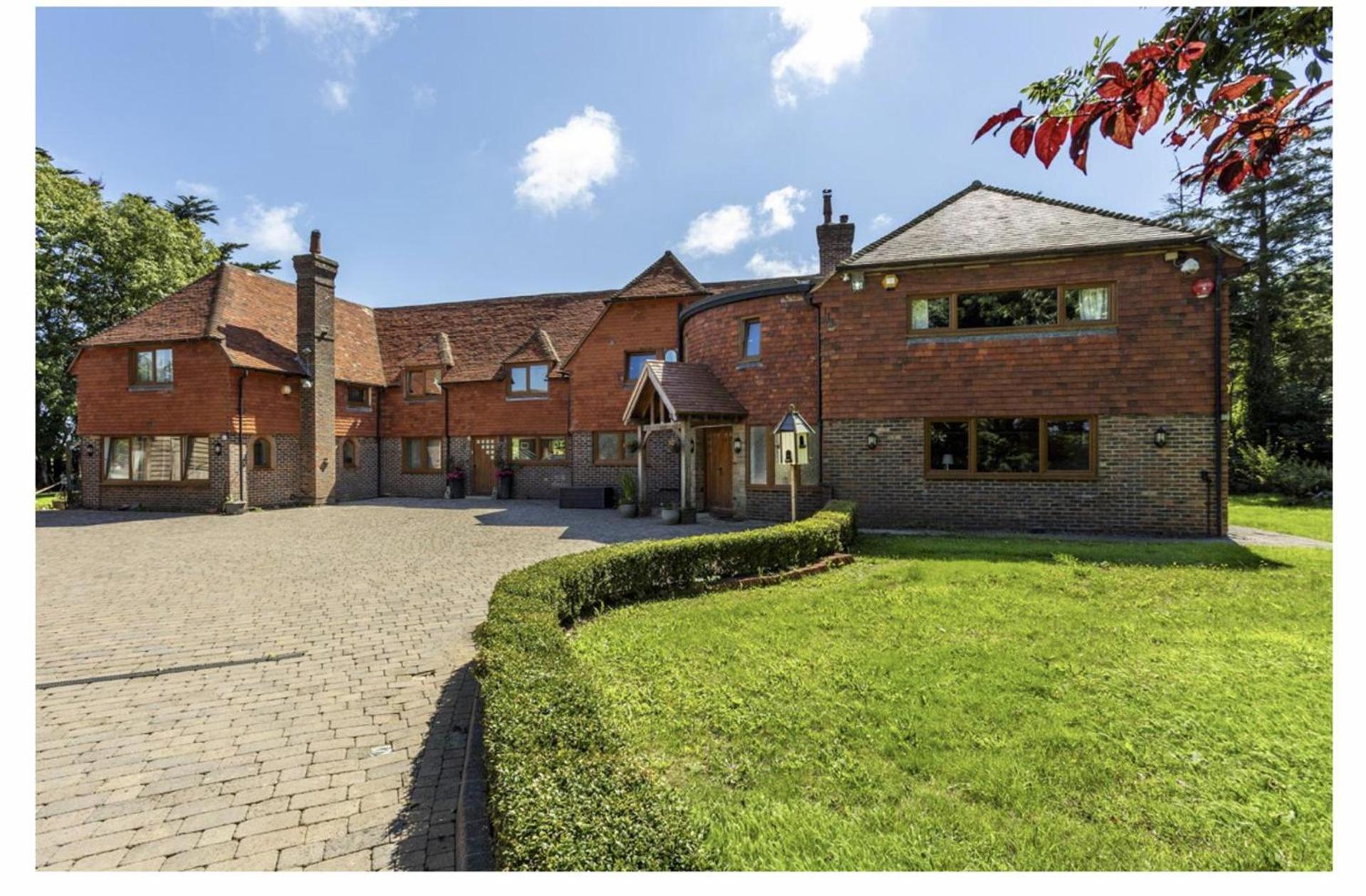 Sleeps10 18-parking-garden-pool-hottub-balcony Villa Eastbourne