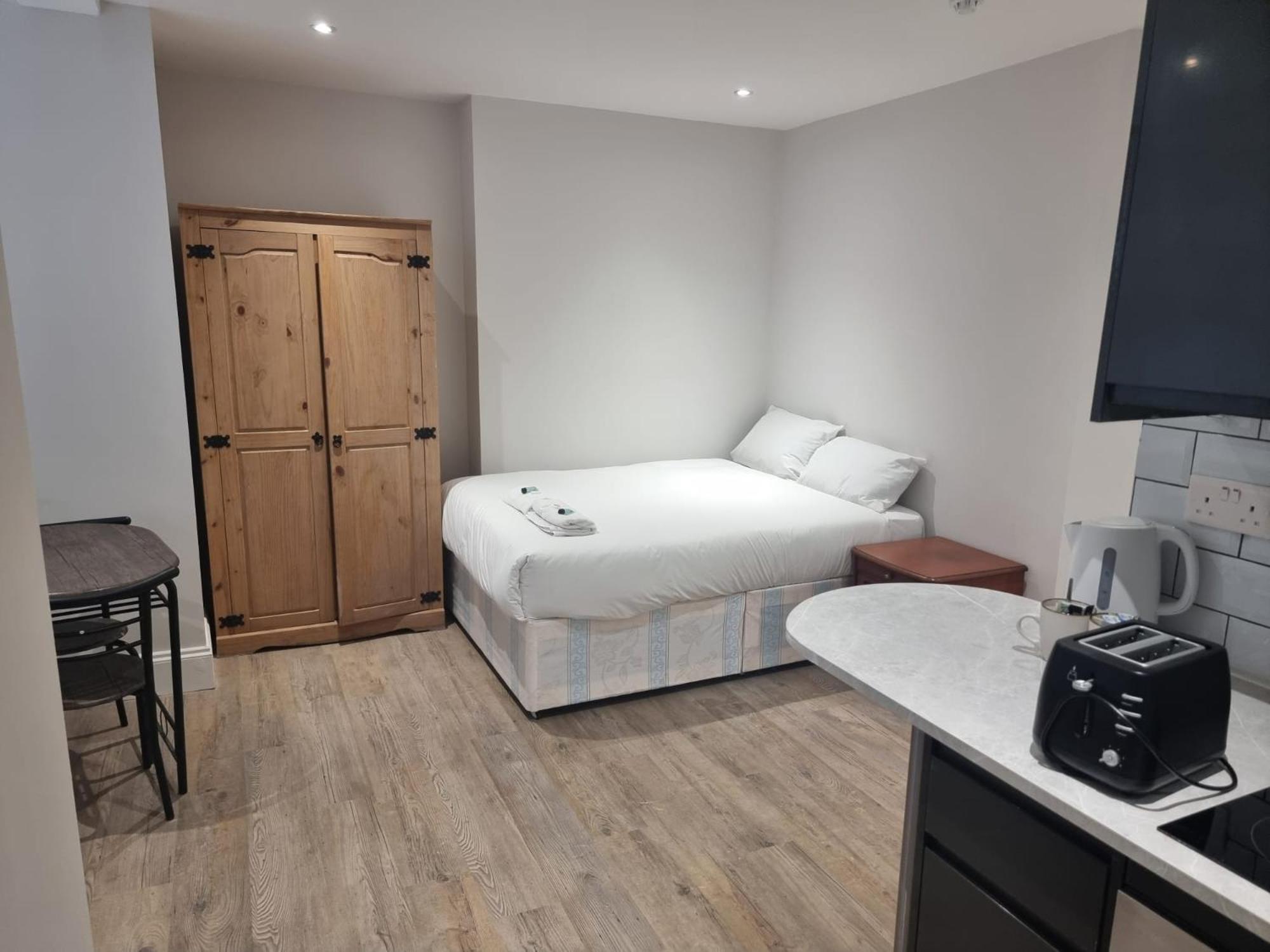 Guest house The Sherwood 4*
