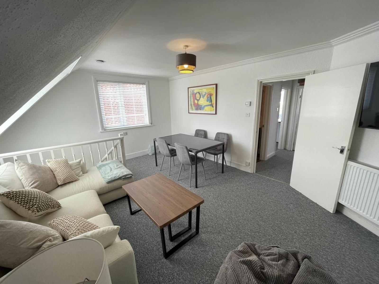 Town Centre Apartemen