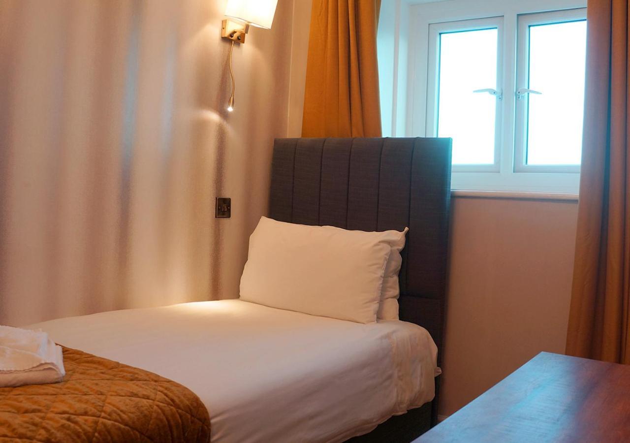 Hotel The Pier 3*