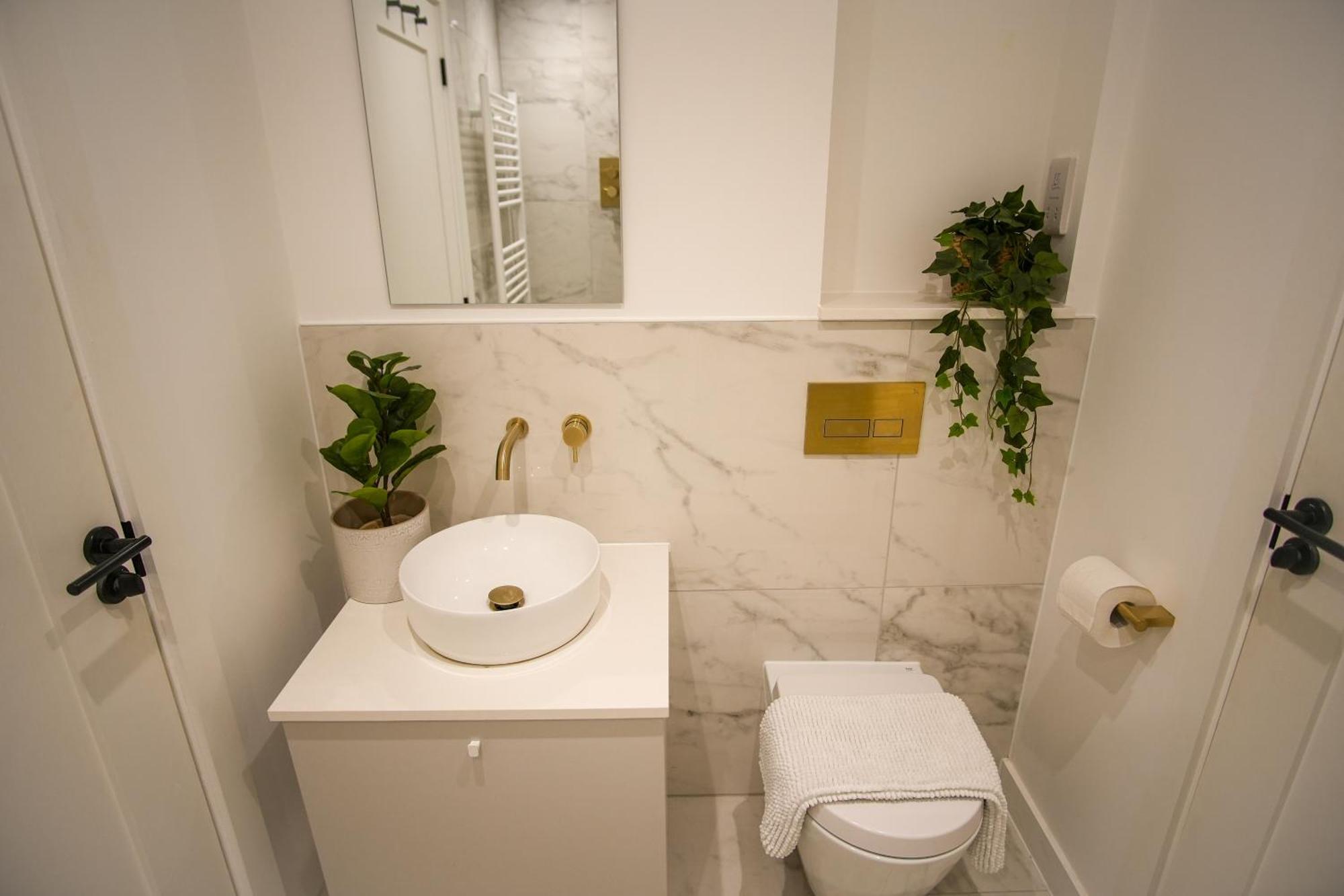 Short And Long Welcome Apartment *