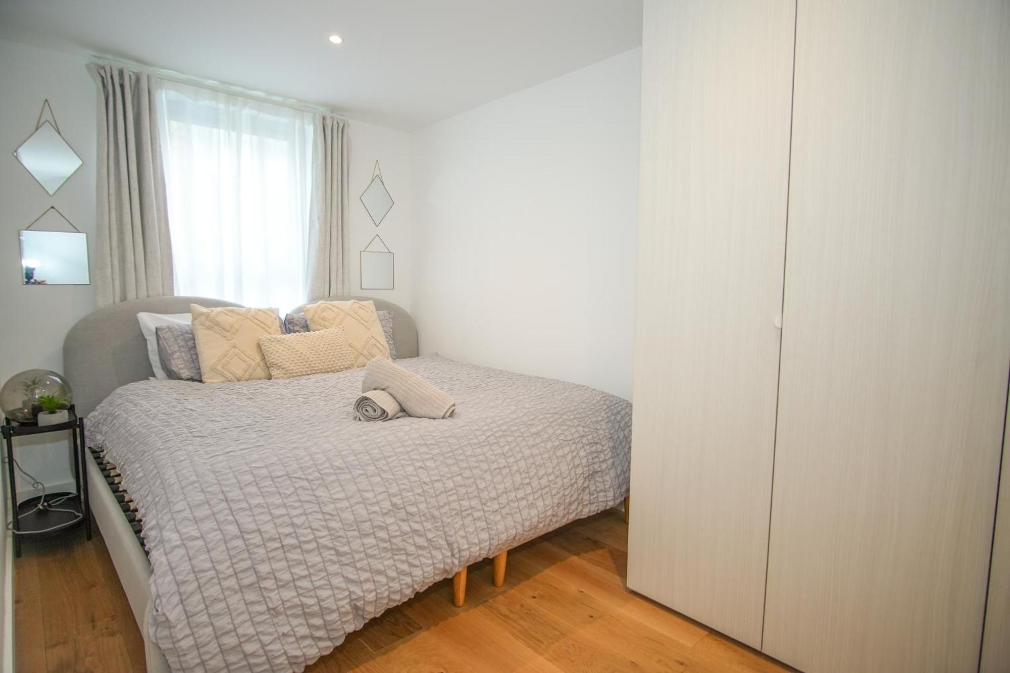 Short And Long Welcome Apartment Eastbourne
