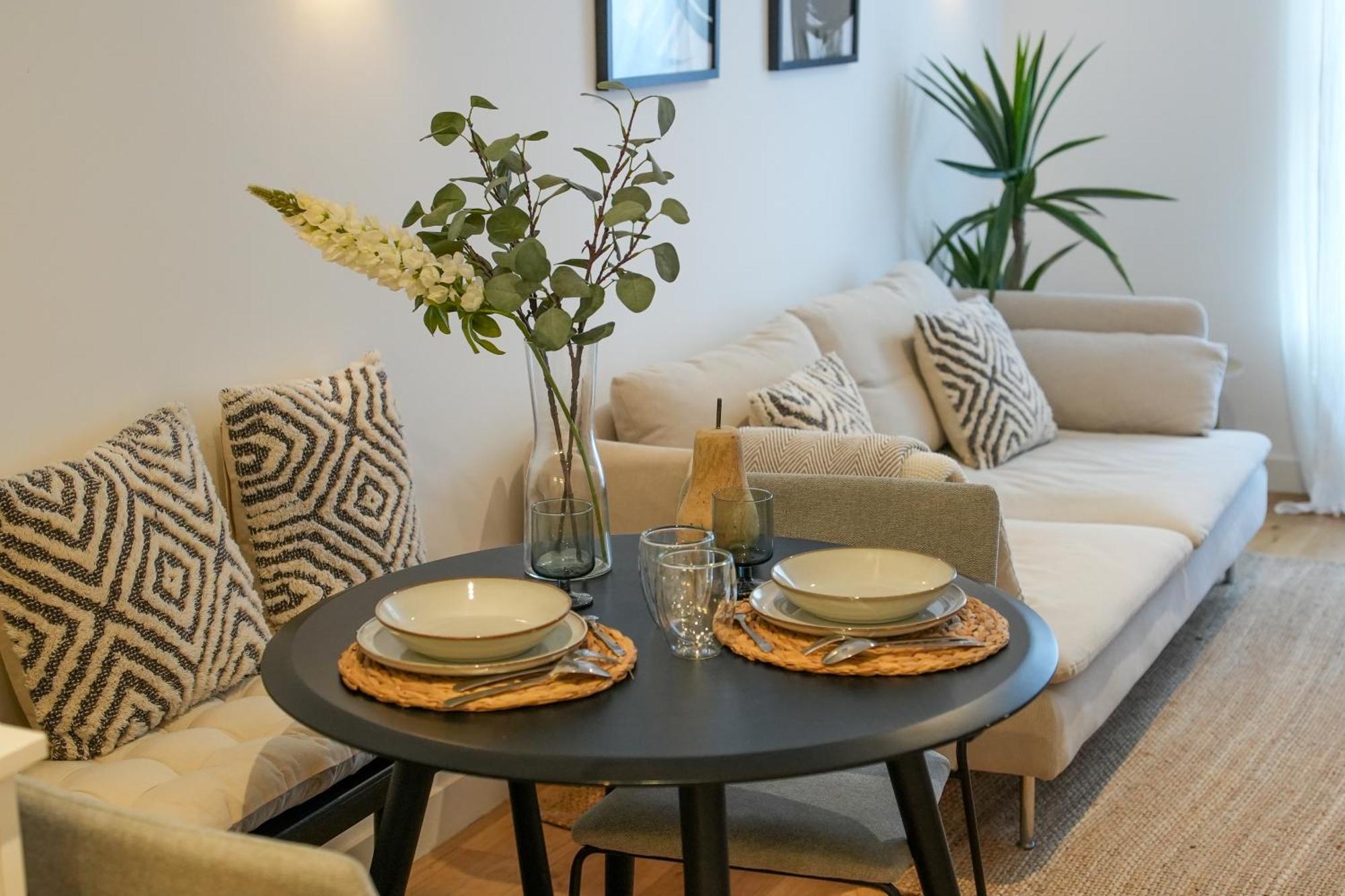 Apartment Short And Long Welcome *