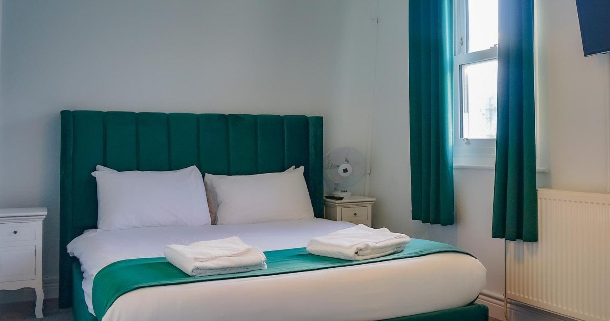 The Pier Hotel 3*