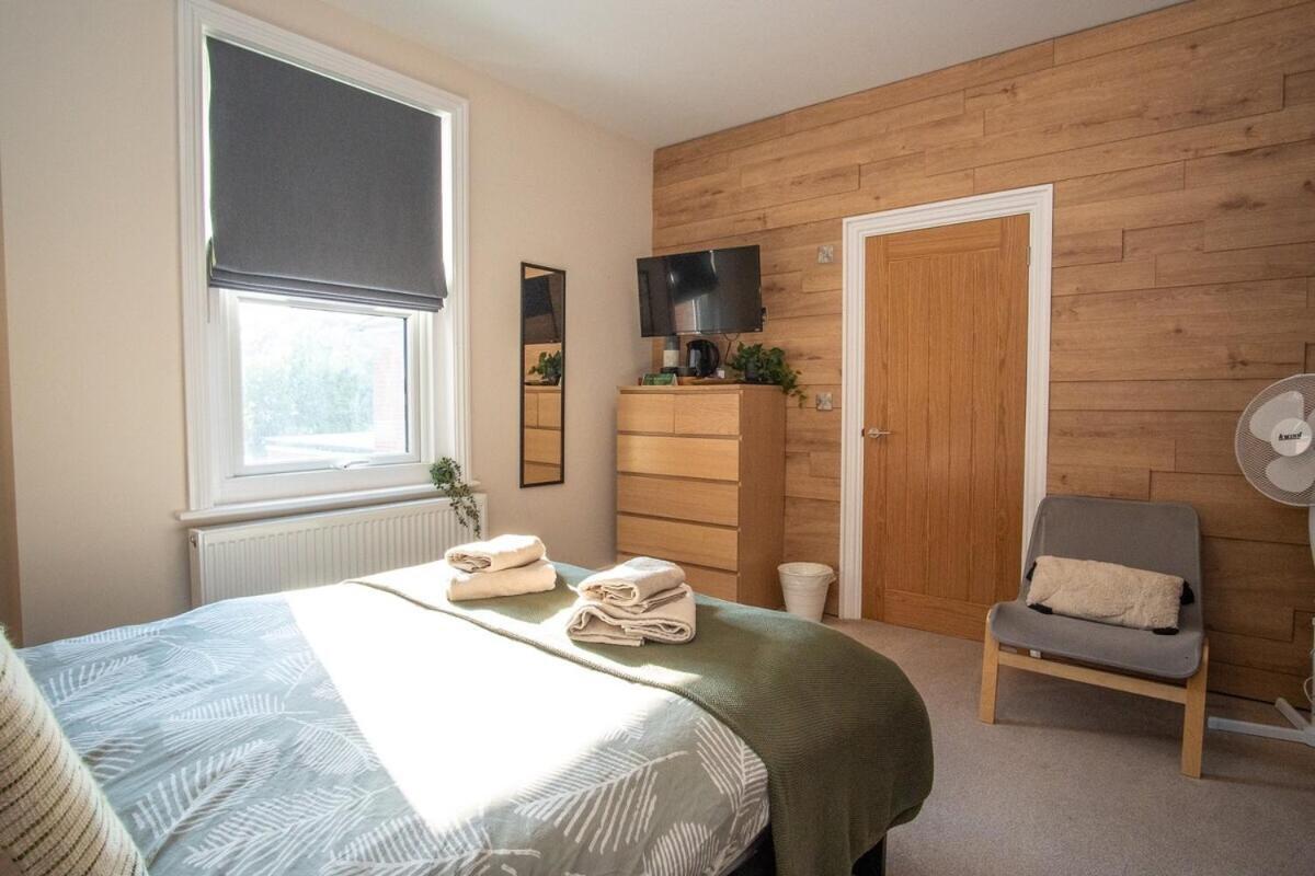 Apartment Nest With Private Bathroom *