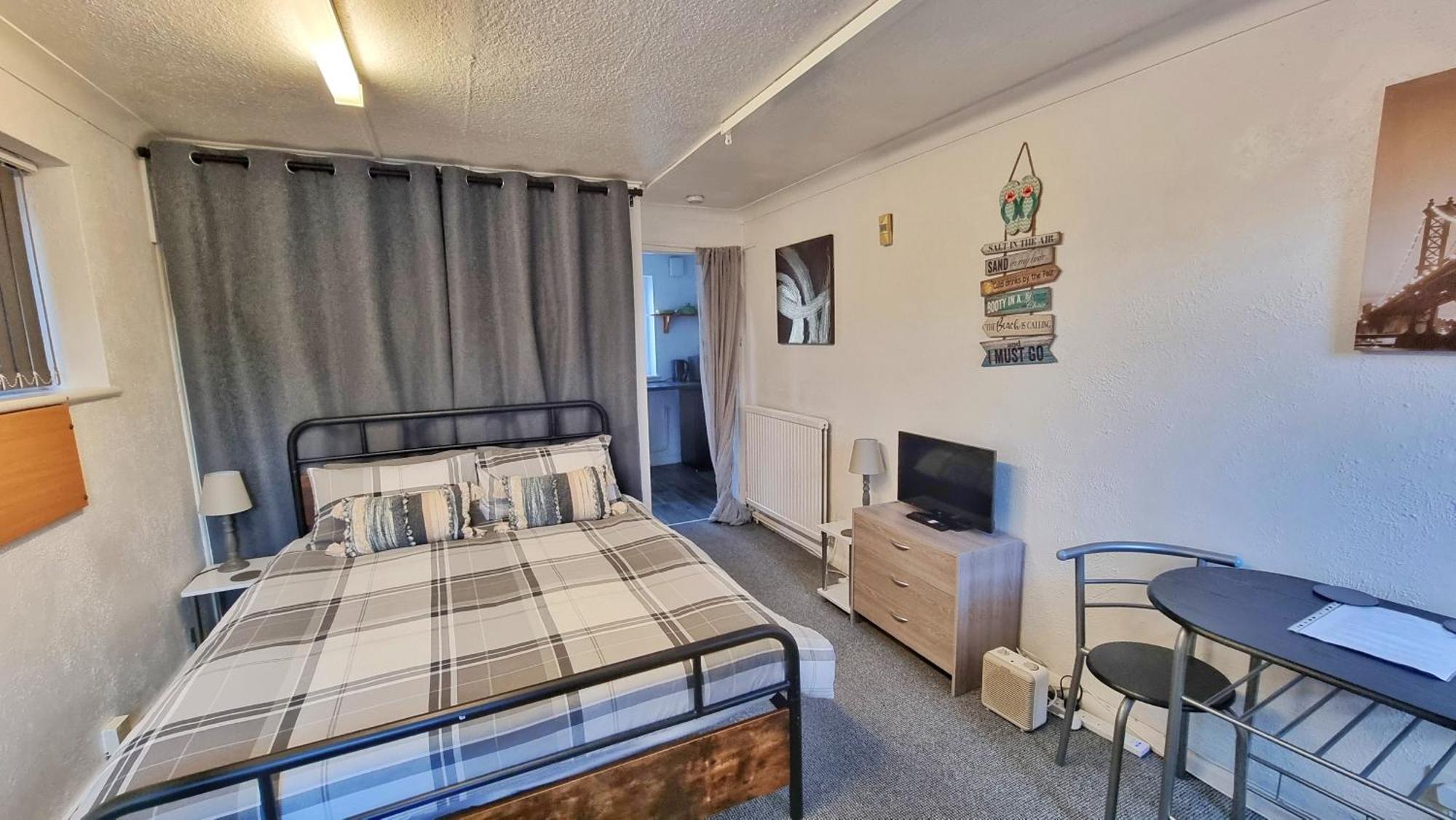 Self-catering Annex *