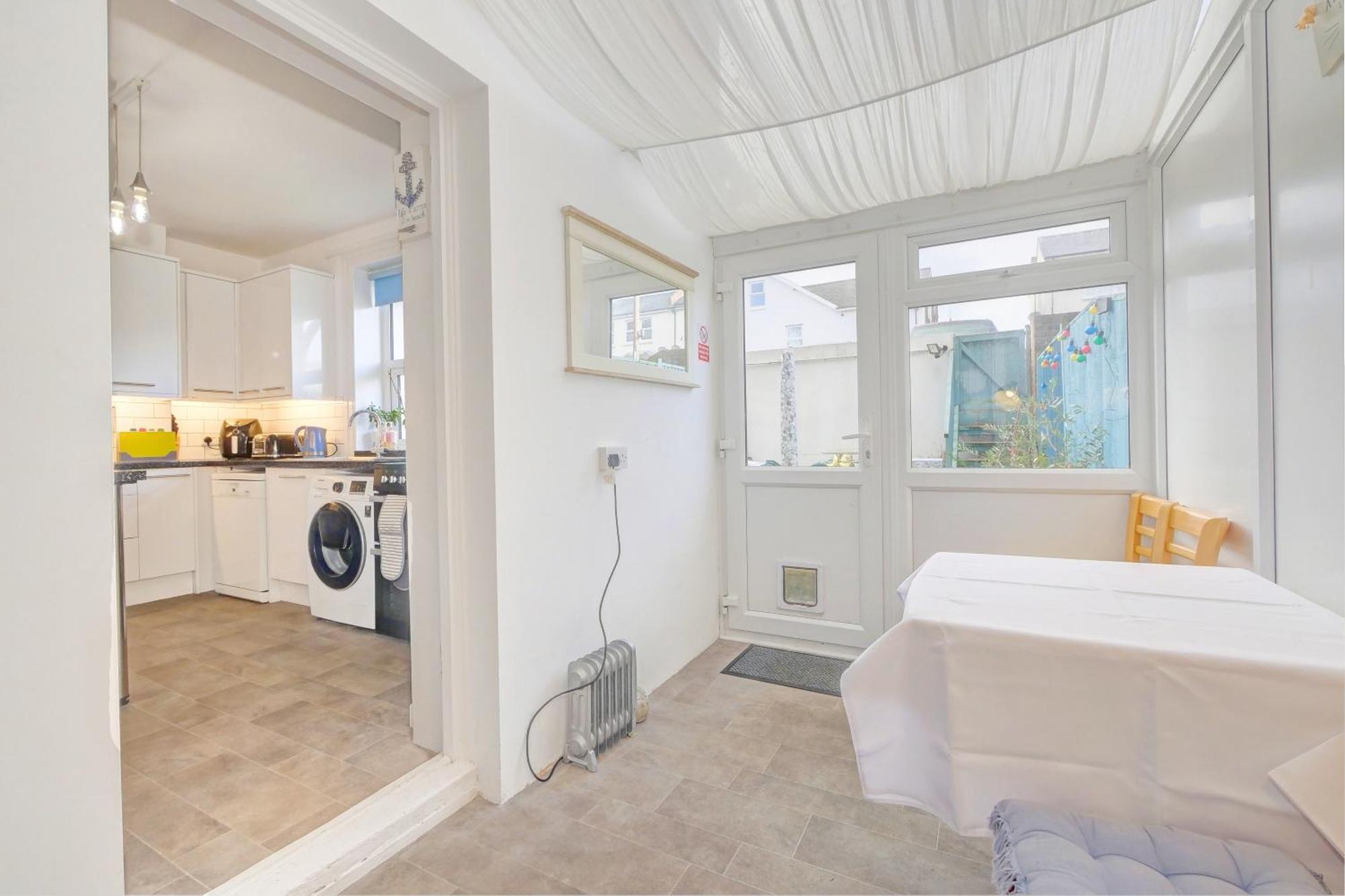 Bay Guest house 4*