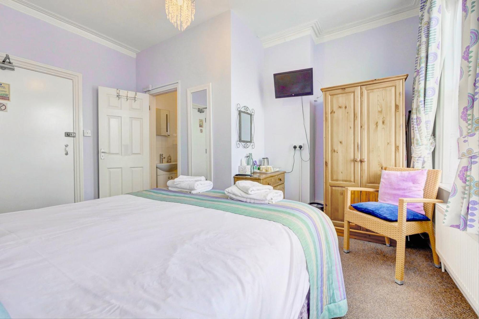 Guest house Bay 4*