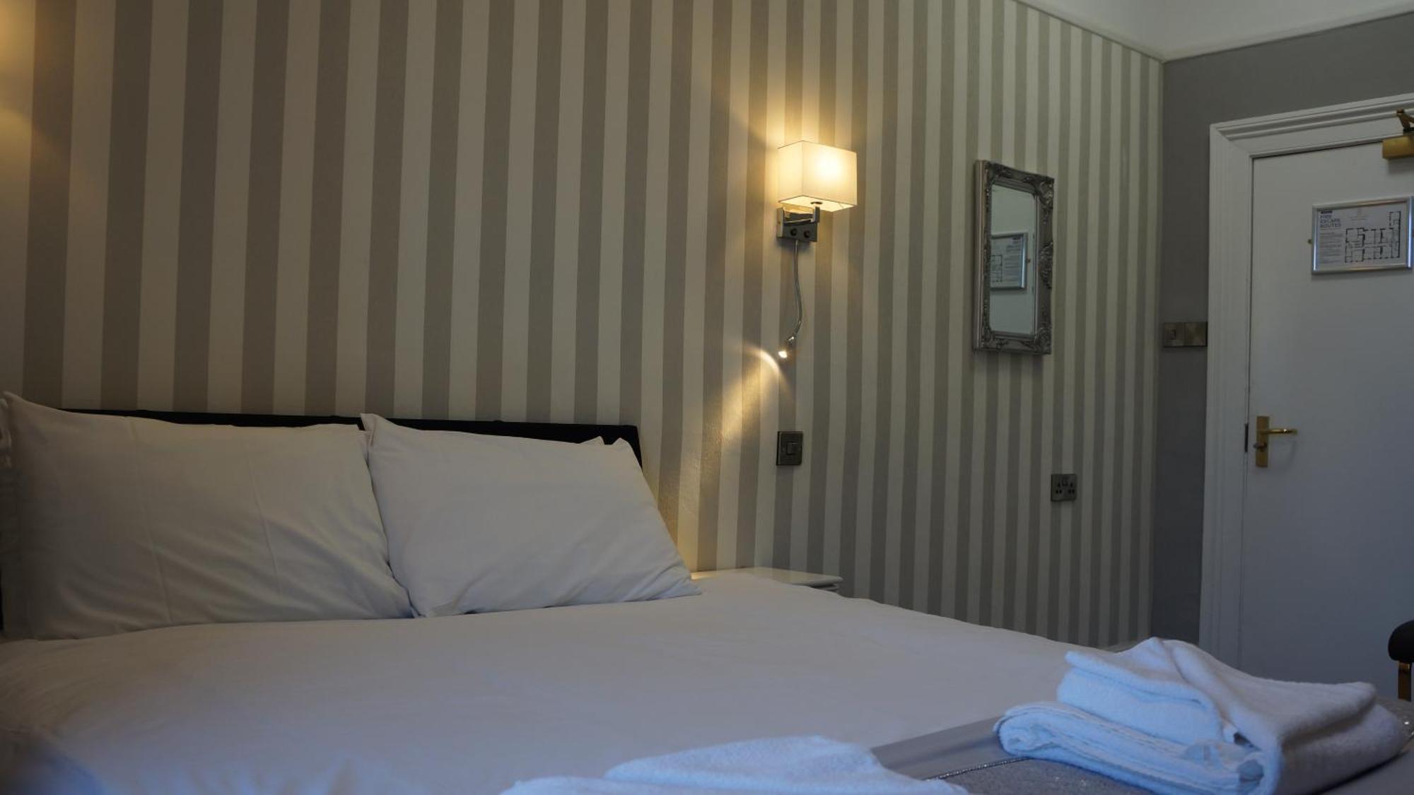 The Loriston * Eastbourne