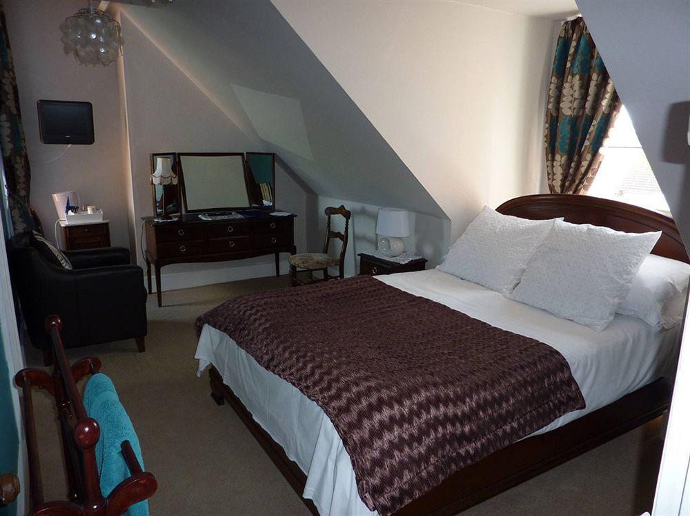 Coast Bed & Breakfast 4*