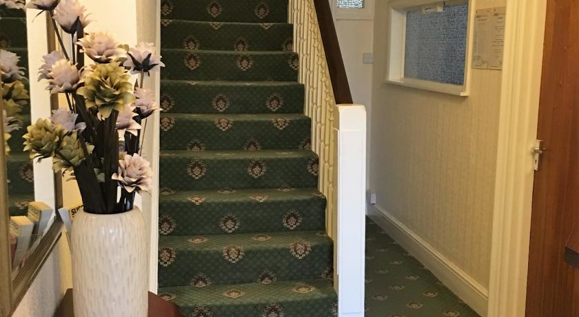 Ivydene 4* Eastbourne