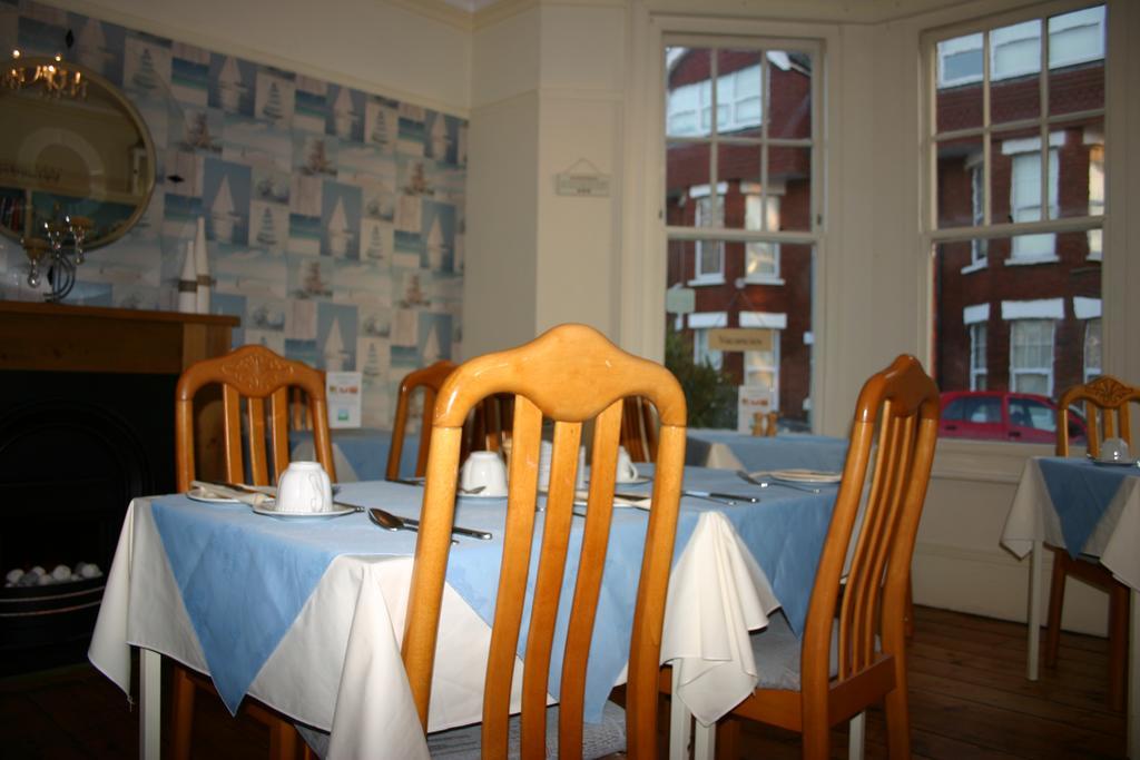 Cambridge House Guest house 4*