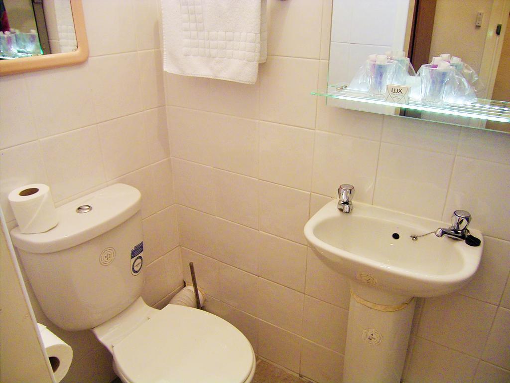 Guest house The Ellesmere