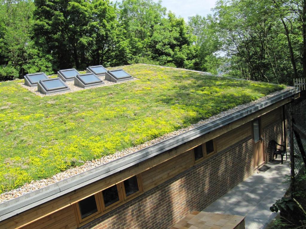 Yha * Eastbourne