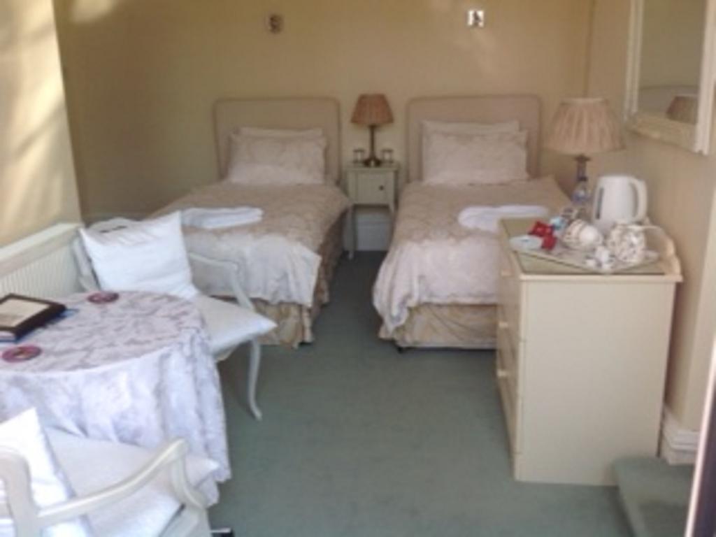 Bed & Breakfast Bassets House Eastbourne